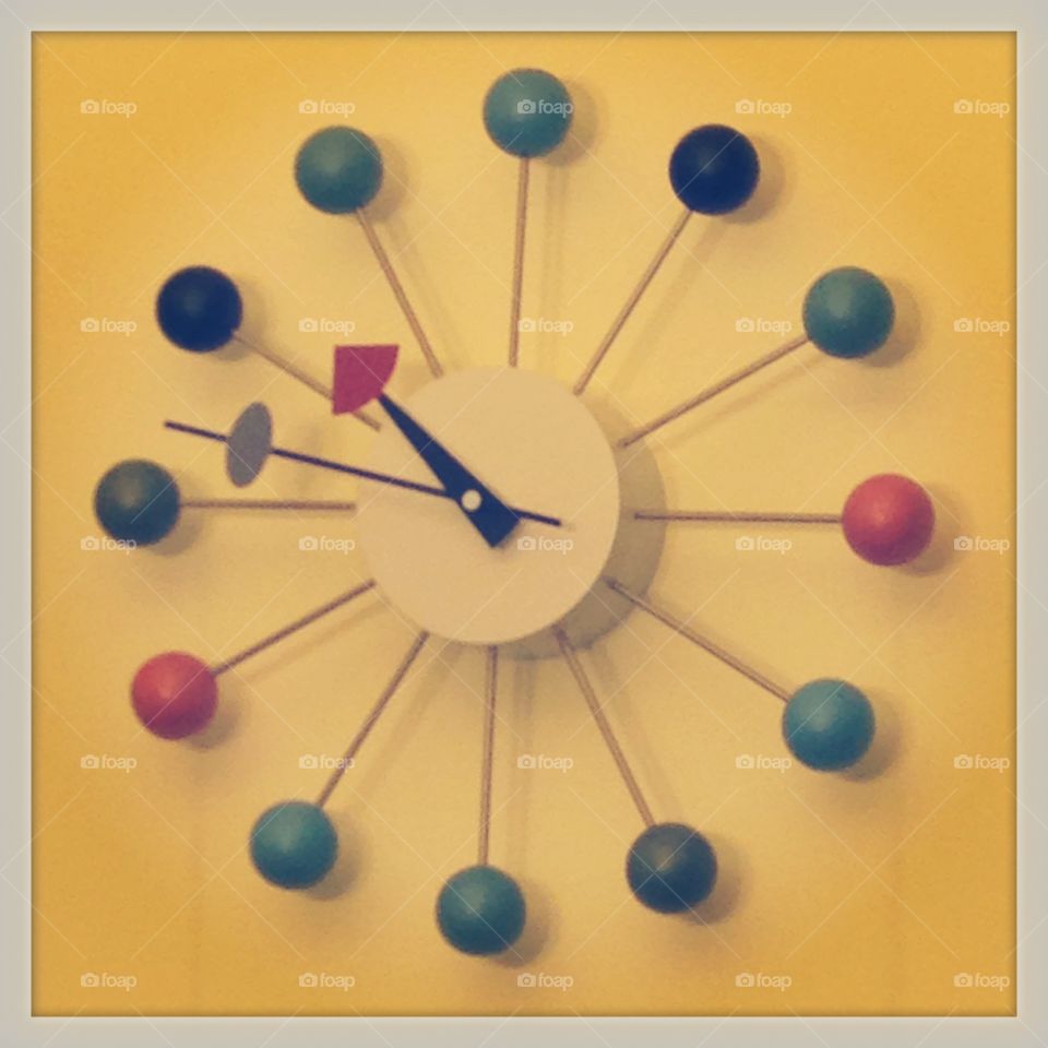 Atomic clock
