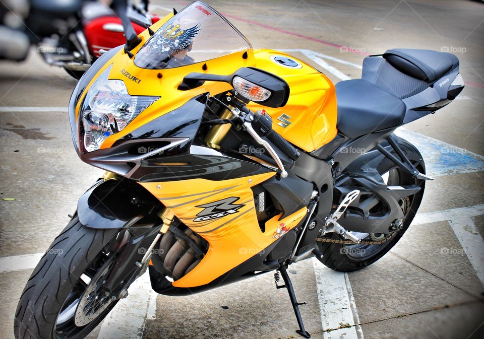 Speed demon. Suzuki sports bike