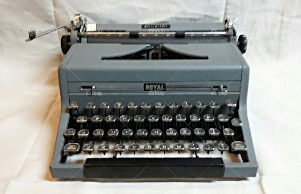 Royal QDL Typewriter