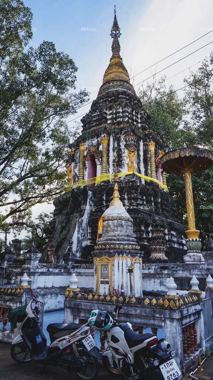 Ancient chedi of Wat Muen San, Chiang Mai 