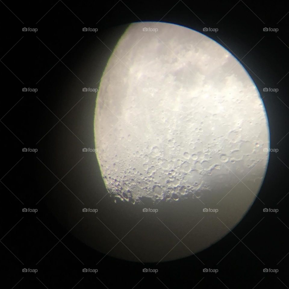 Y soñare alto, hasta poder tocar la luna.