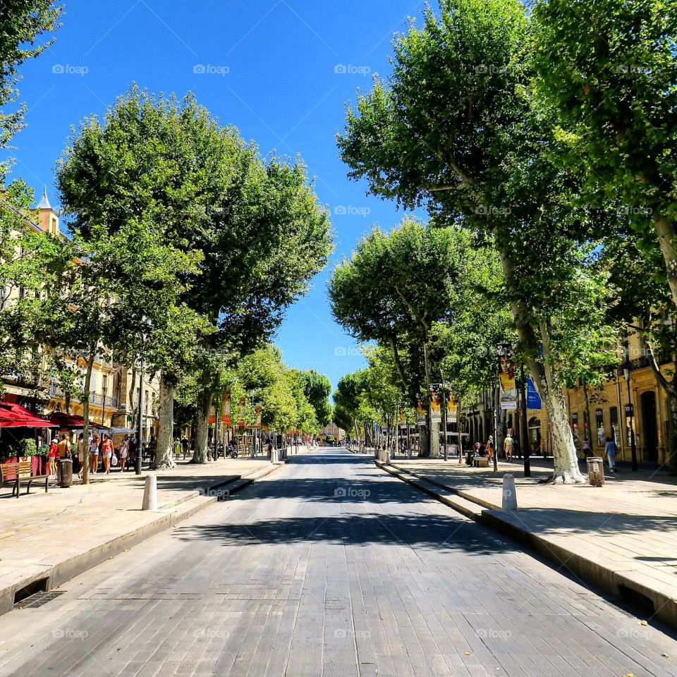 Aix en Provence main street