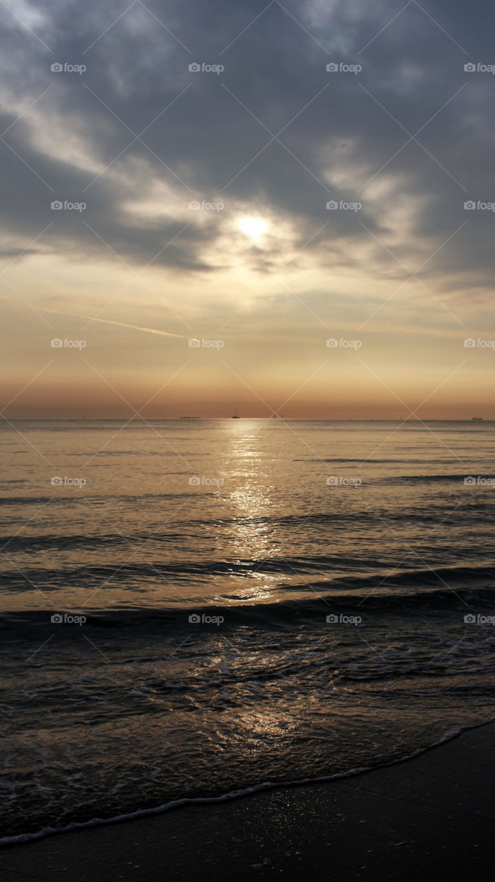 • Summer Gdansk
• Sunrise
• 2172019  💙 🔅