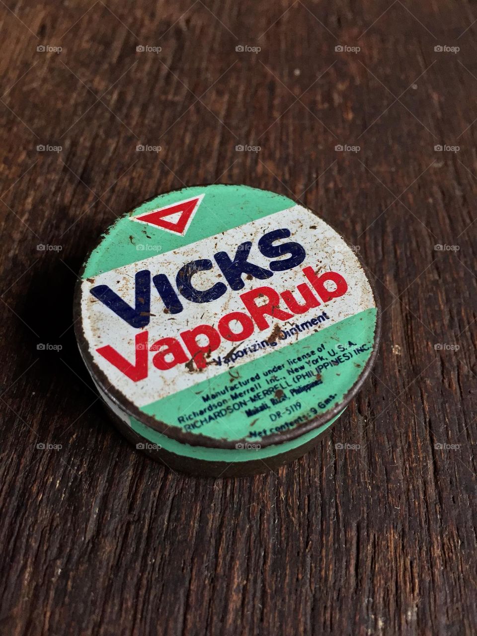 Old vaporizing ointment 