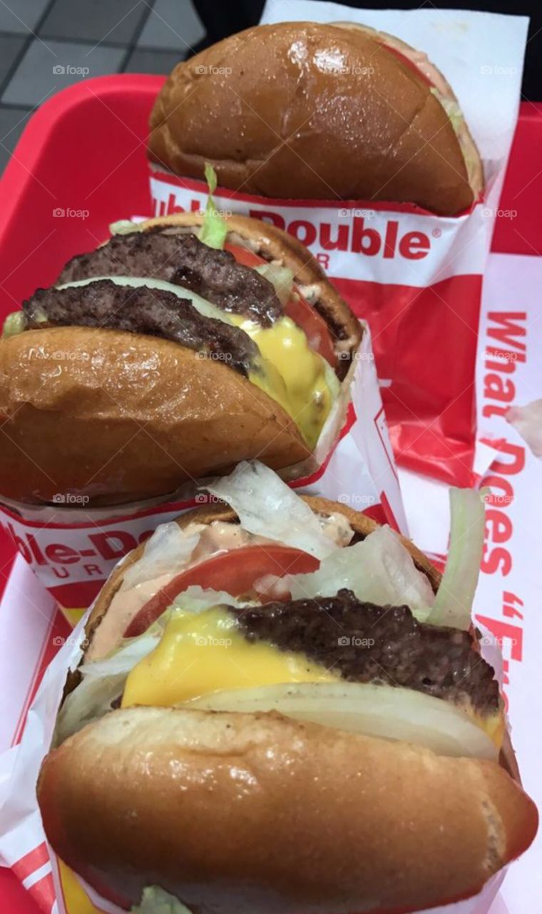 In & out juicy burgers!