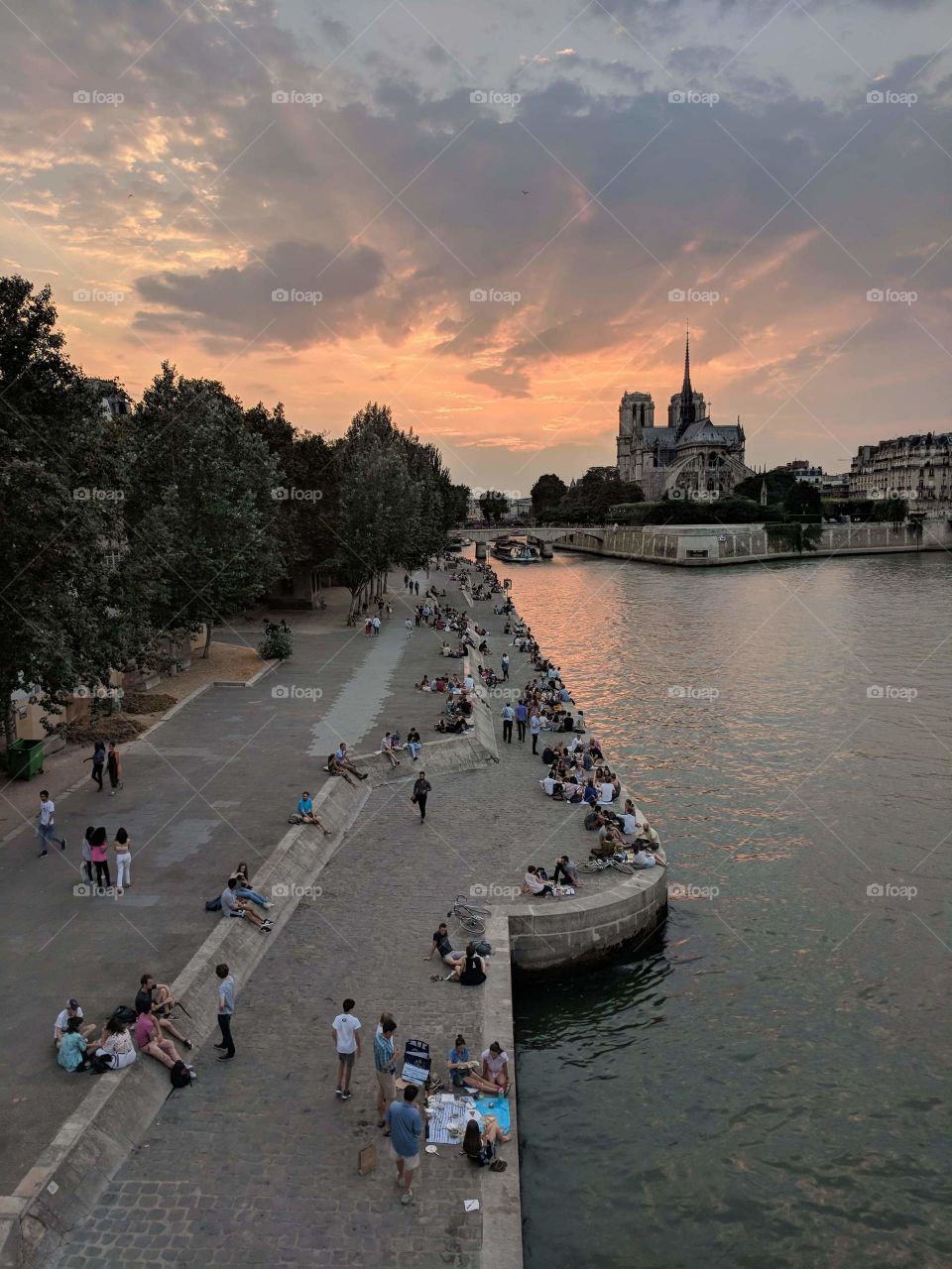 A normal evening in the romantic capital of France. Shows how their way of living is much more connected than many of us others