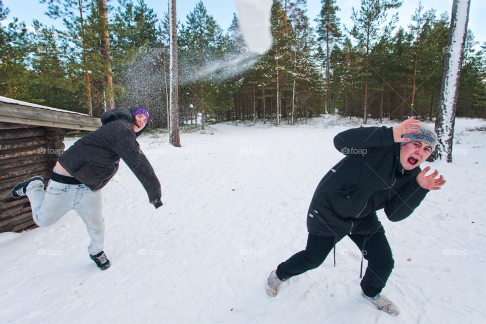 snow winter happy play by comonline