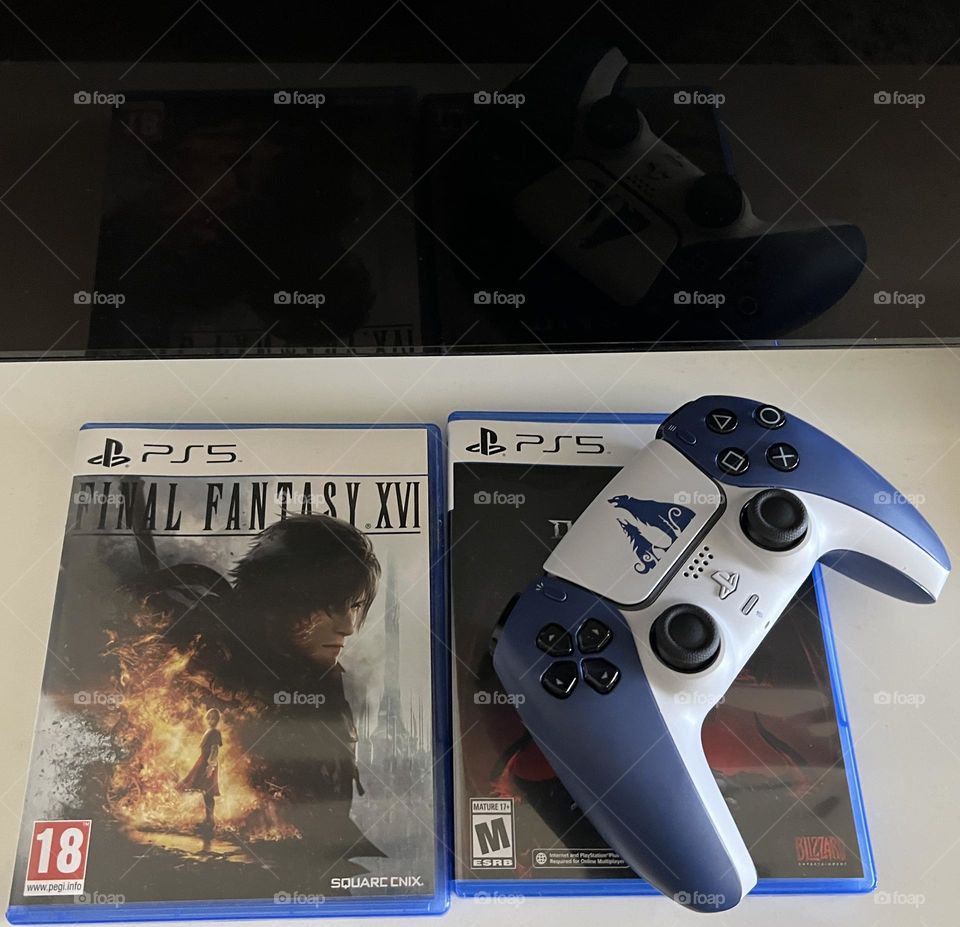 Games and controllers 