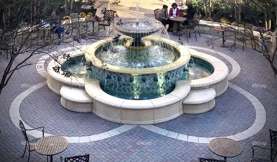 A nice conversation place around the fountain 