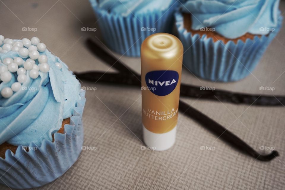 Nivea 33