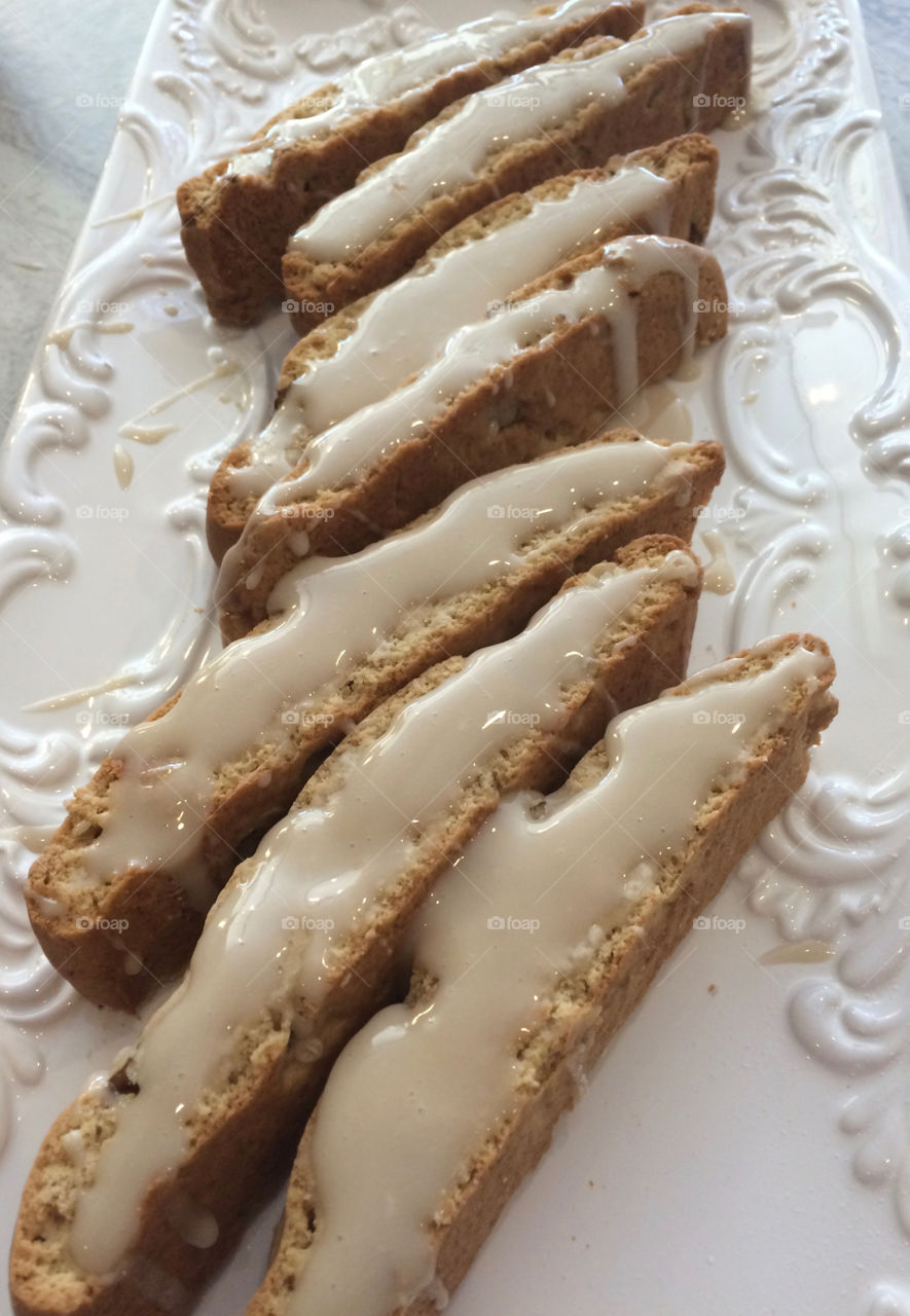 Maple walnut biscotti 