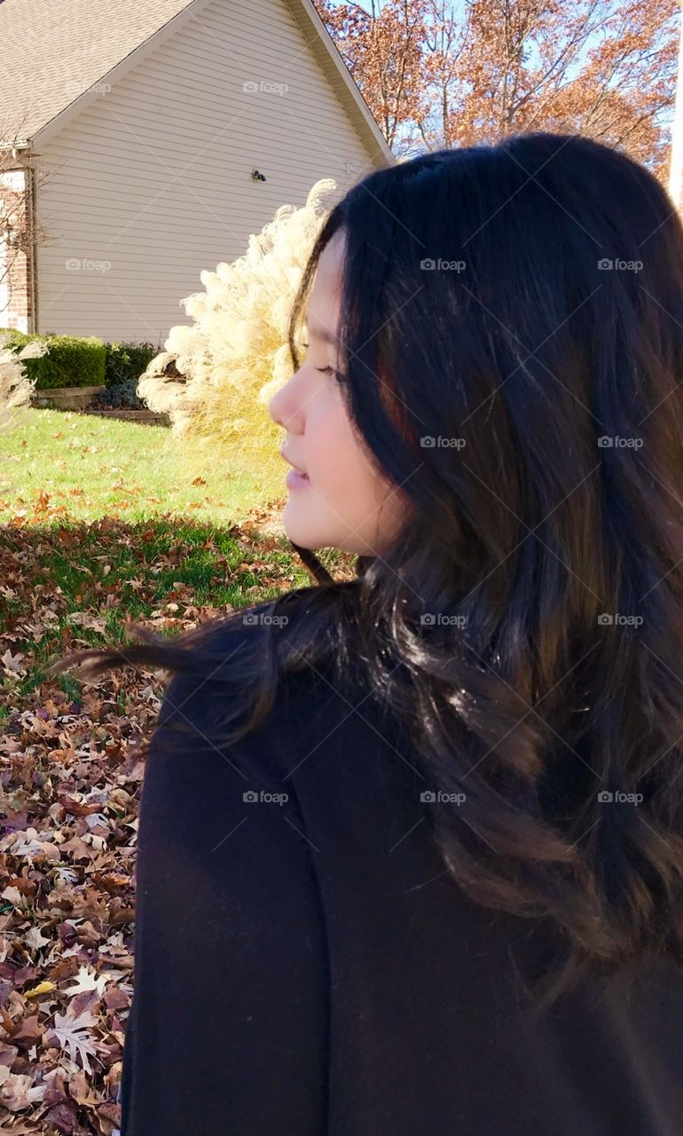 Fall leaves and pretty girl 