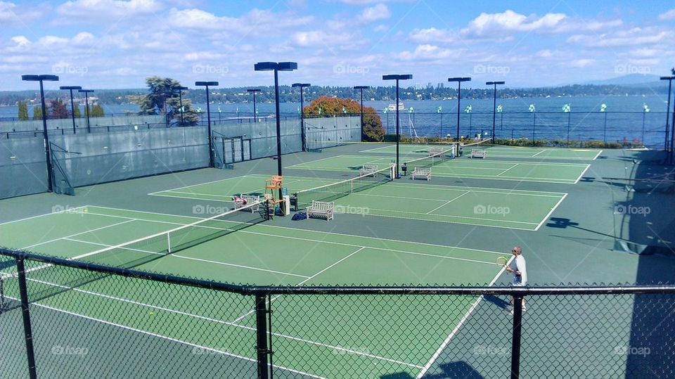  tennis courts 