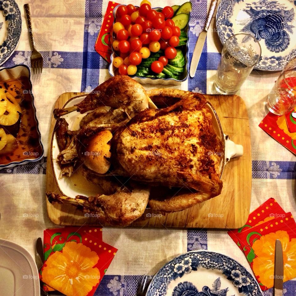 Thanksgiving table