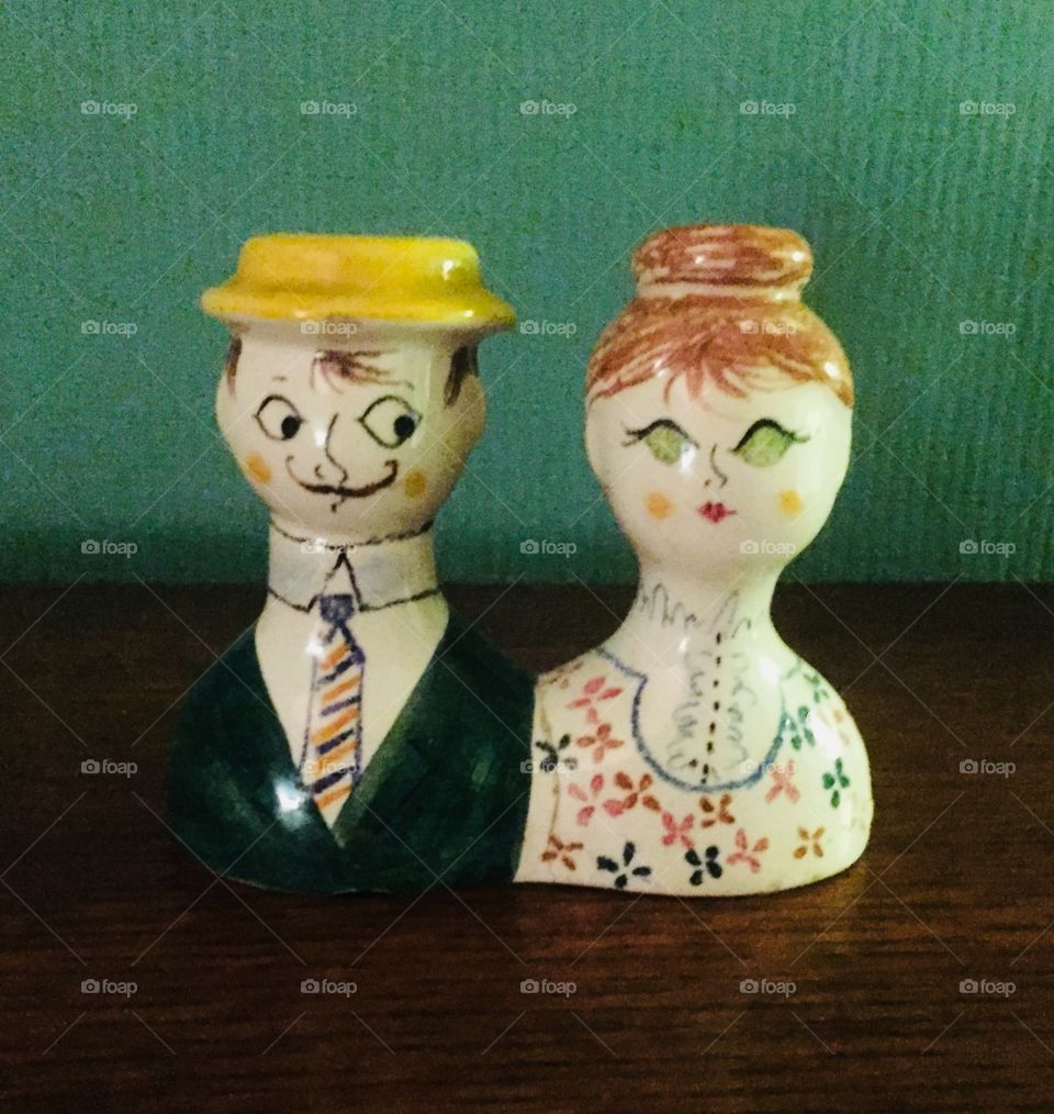Charming pottery couple - vase 