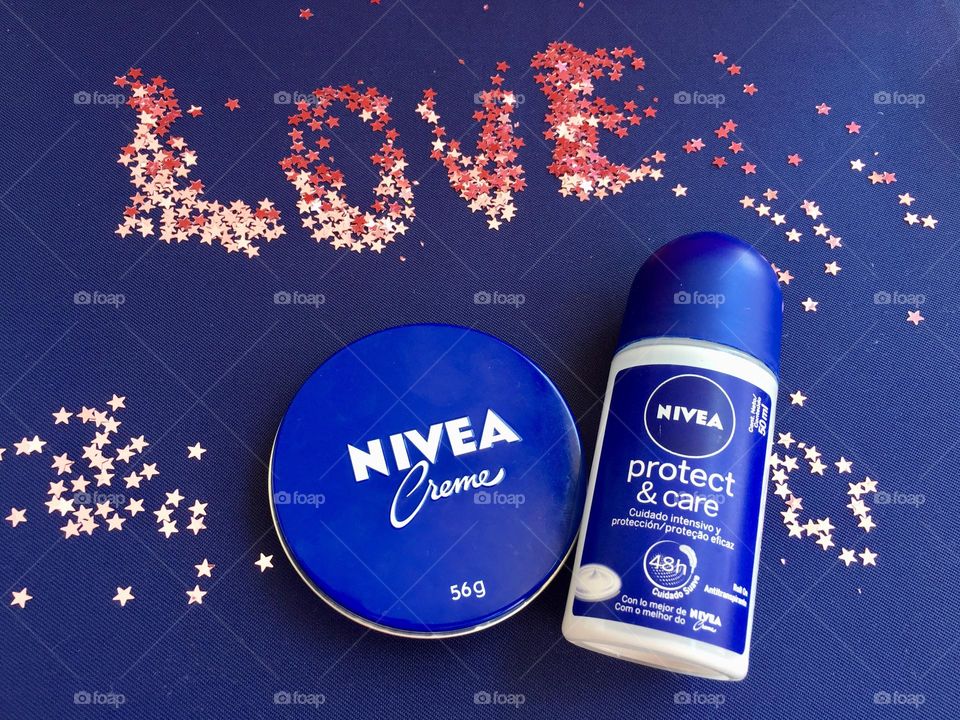Deodorant and nivea cream