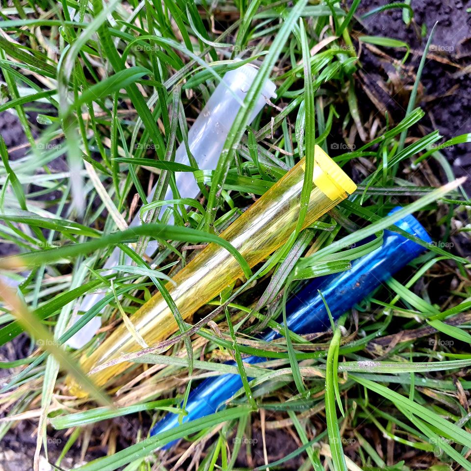 Tubes in various colors, including yellow.