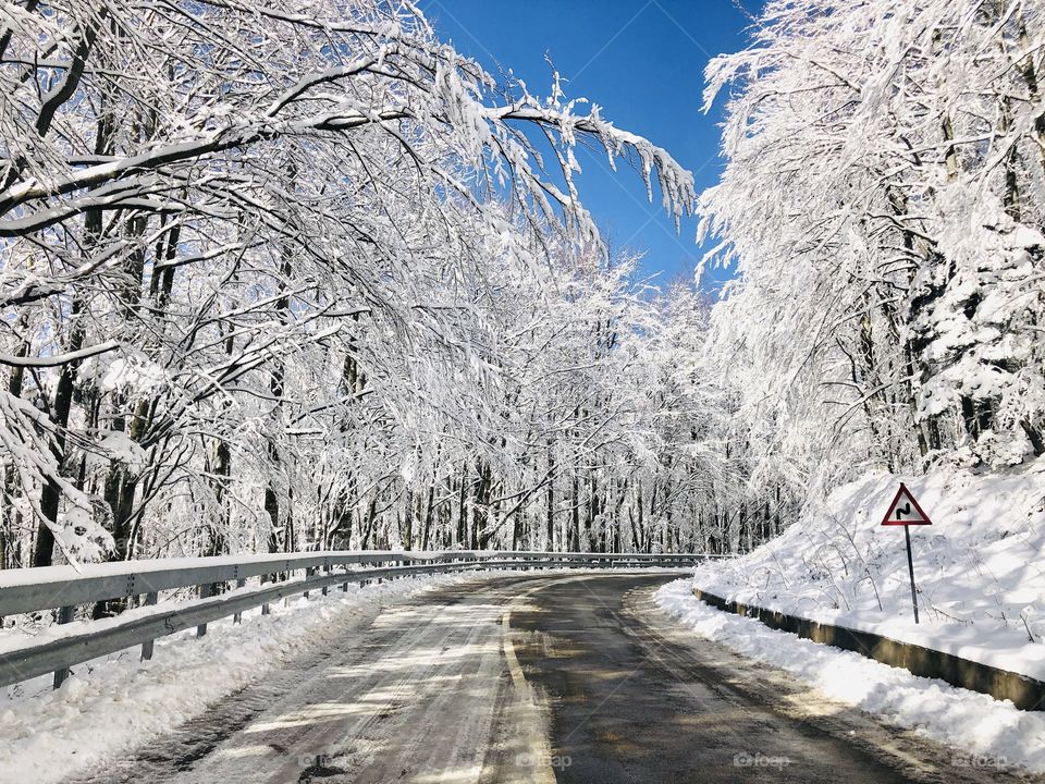 Winter road