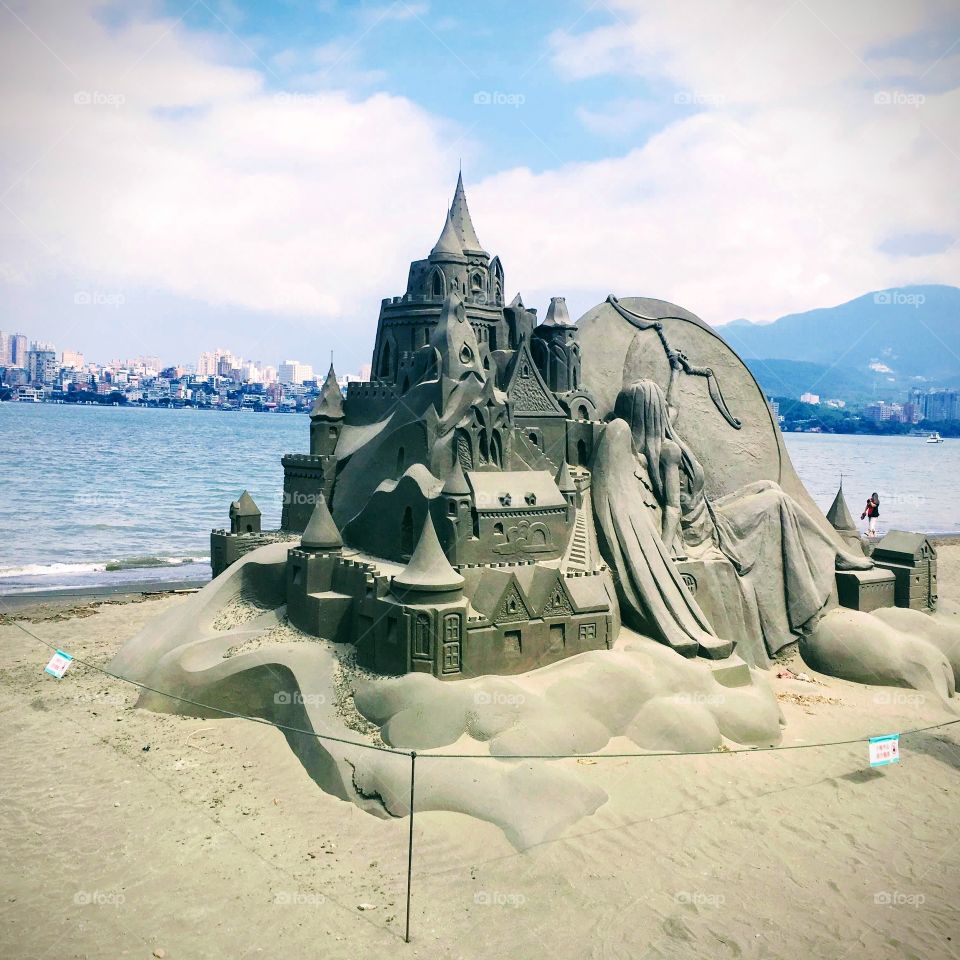 Sand sculpture 