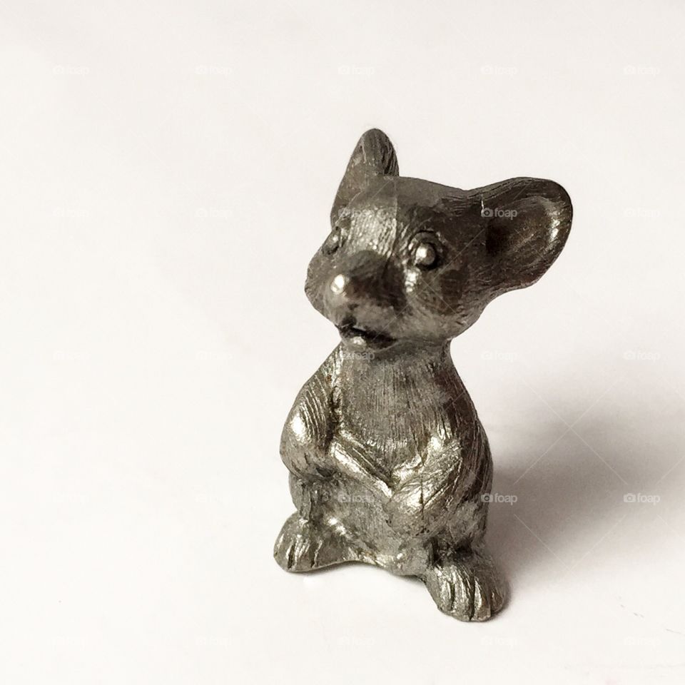 Macro pewter mouse 