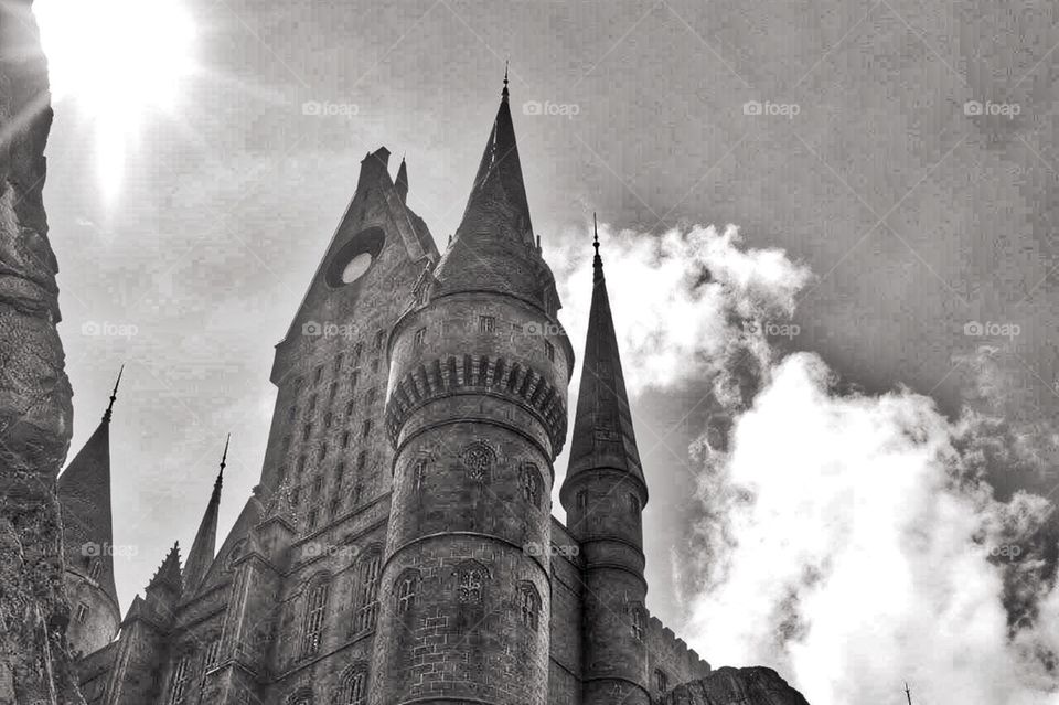 Hogwarts. Black and white hogwarts castle 