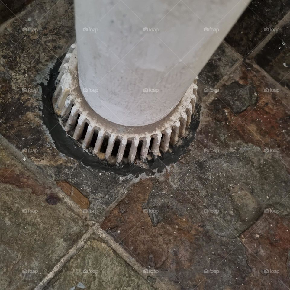 Drainage pipe in the balcony