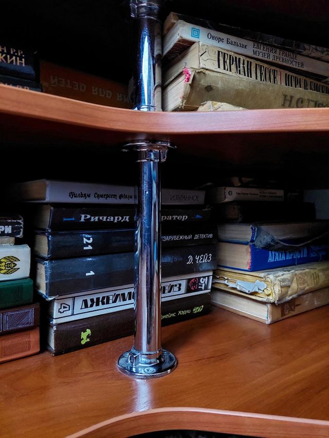 bookshelf