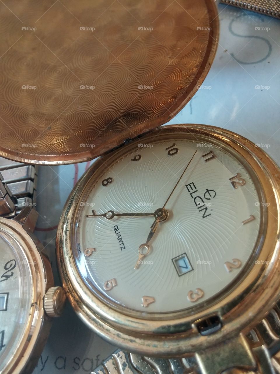 Vintage Quartz Elgin . watches
