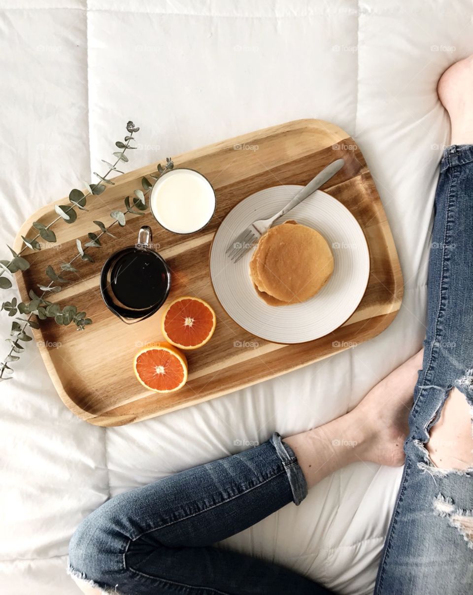 Breakfast should always be in bed 🧡