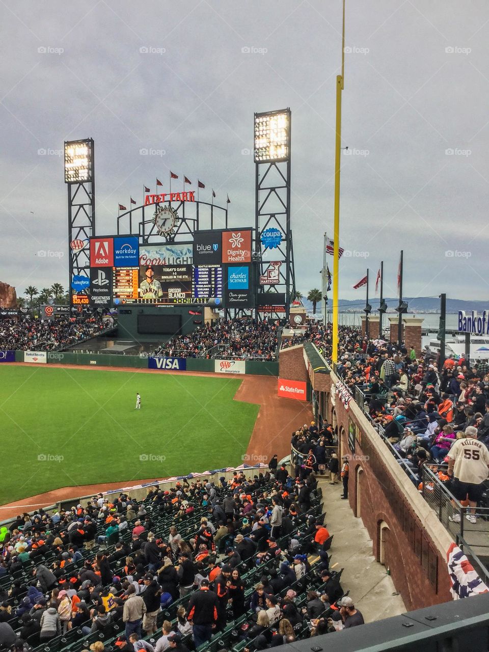 Beautiful day for a ballgame in San Francisco California where the crowds are hoping for a win as the root for their team 