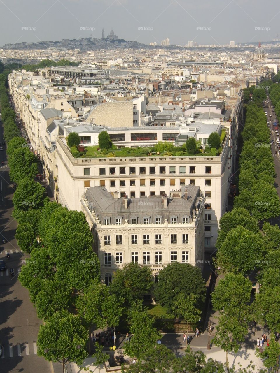 Building near Arc de Triomphe