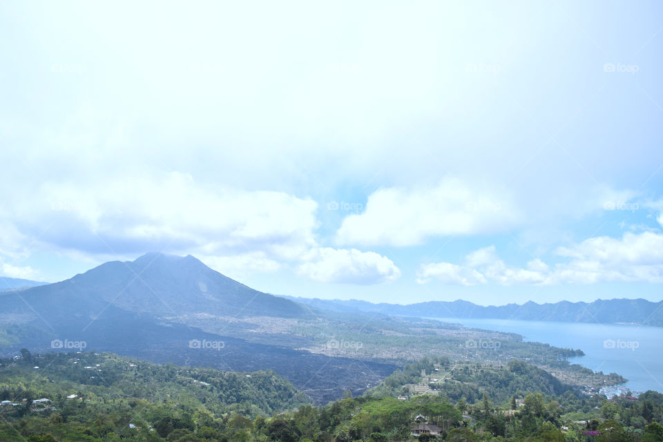 Valcano and the beautiful landscape in Bali. It’s one of the best memories from the trip :)