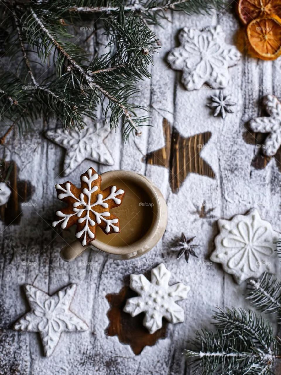 Baking  some Christmas cookies and designing them.....I love this nostalgic scent of renewal...