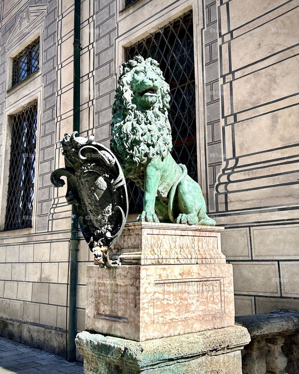 Lion , Munich March 2023 . 