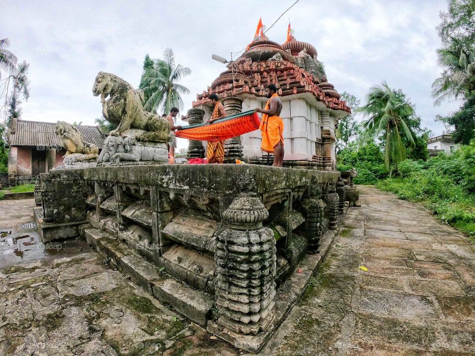 It is the ²nd Best Odisha Jagannath temple after the great Puri Jagannath temple
14th century old kings of Easter Ganga Dynasty, 
#TRUTIYA_DEVA #JAGANNATH #TEMPLE (apartfrompuri)
 and This temple was constructed 1226 B.C