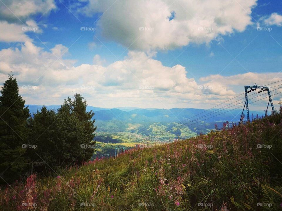 Горы небо лес туризм