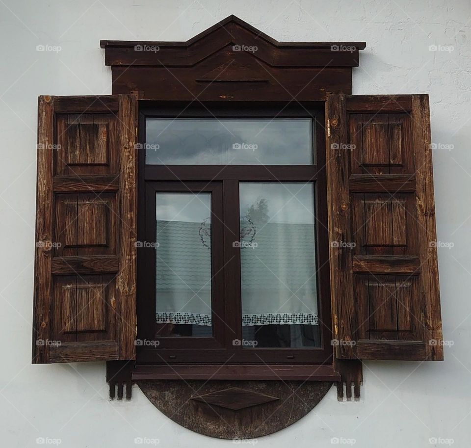 Old window 🪟 Geometry 🪟 Wooden 🪟 Glass🪟