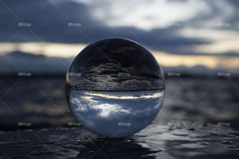 Lensball