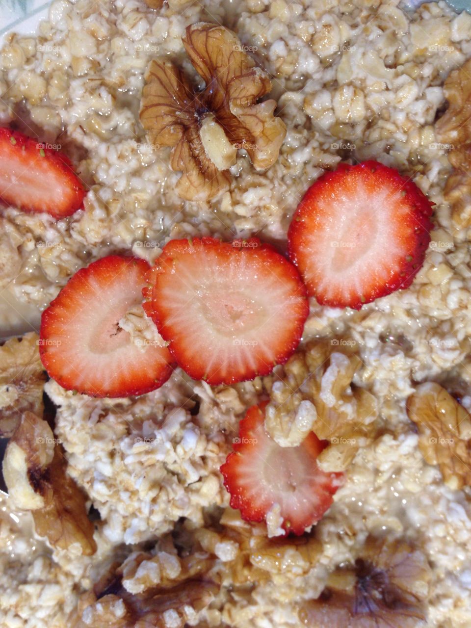 Walnut strawberry oatmeal