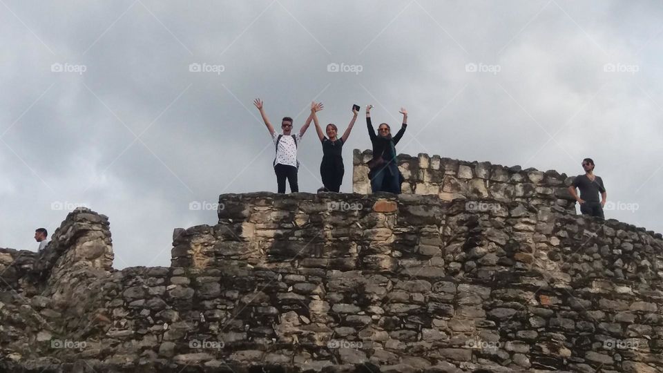 llegar a la cima y festejarlo