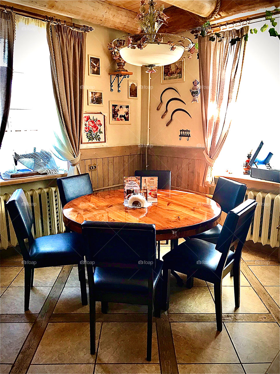 a place for lunch with an interesting design