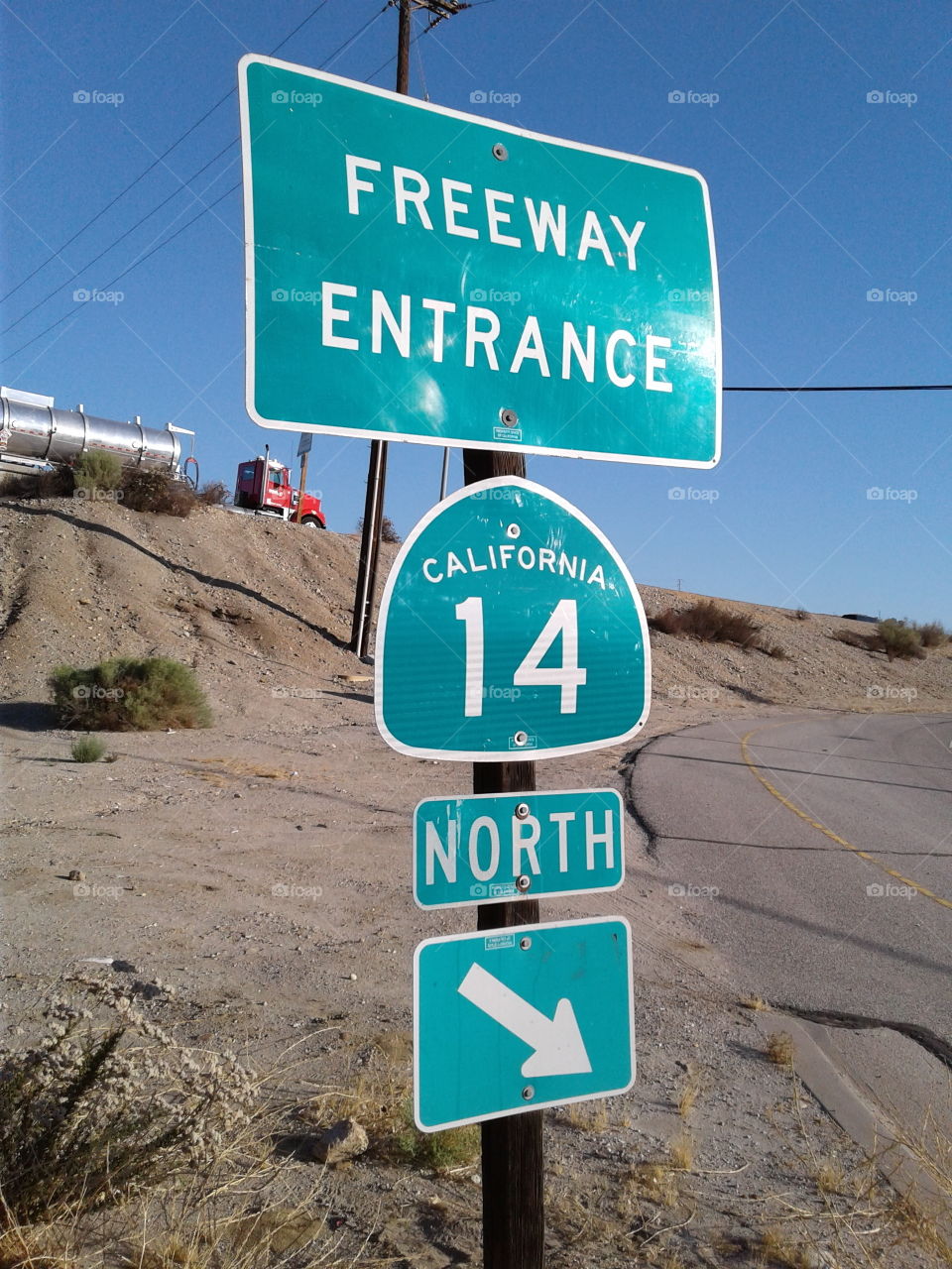 freeway 14, Califor