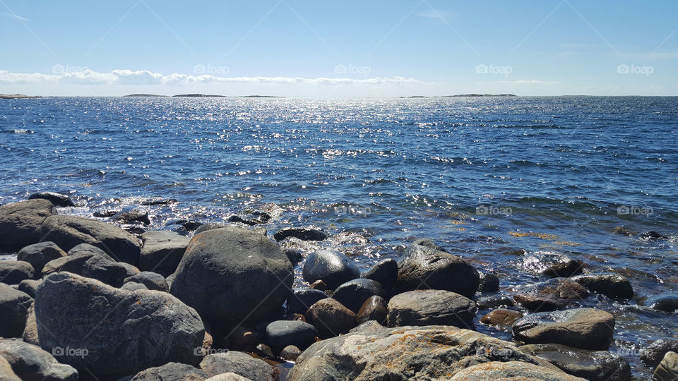 Sunny summer day by the sea, Swedish West Coast 
Solig sommardag vid havet