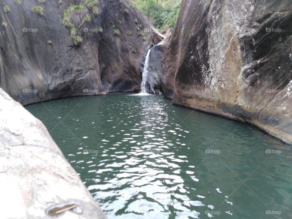 Gaoru is a large pool located in Sri Lanka. It is a side branch of a waterfall.