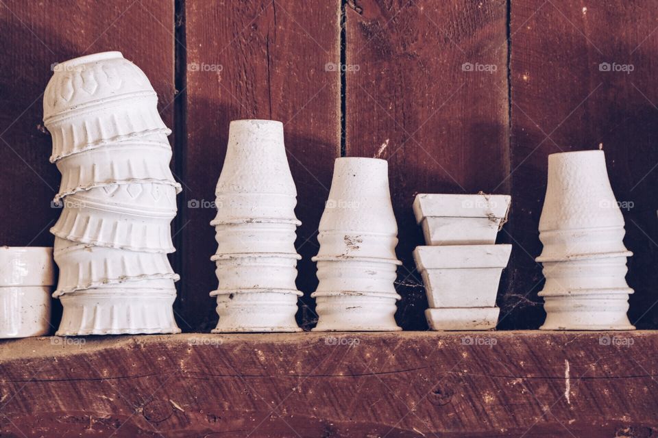 Piled pottery