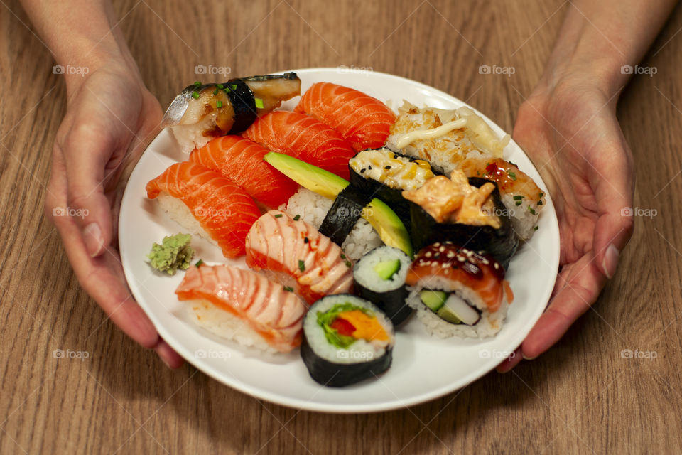 Sushi plate