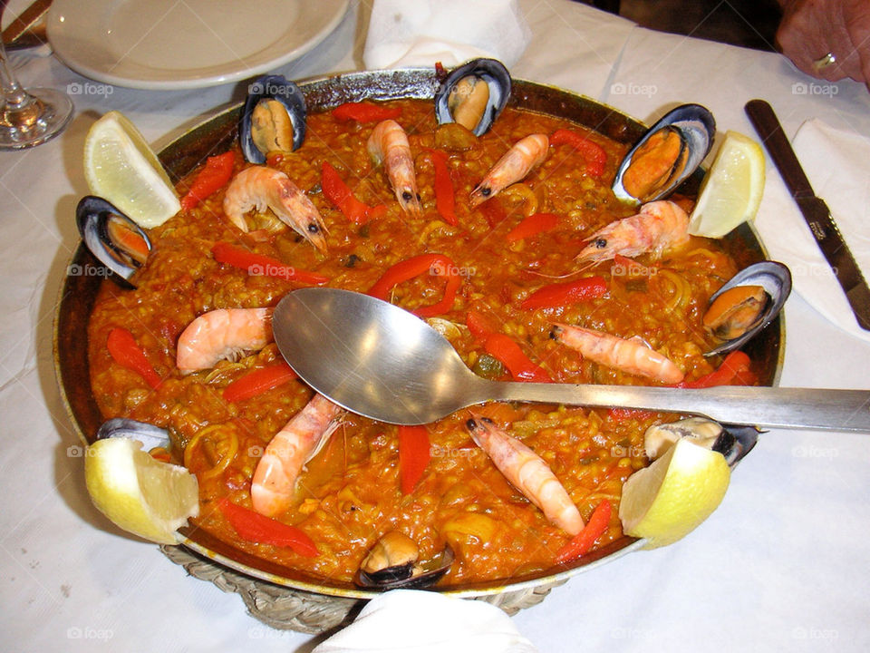 spanish paella by seeker