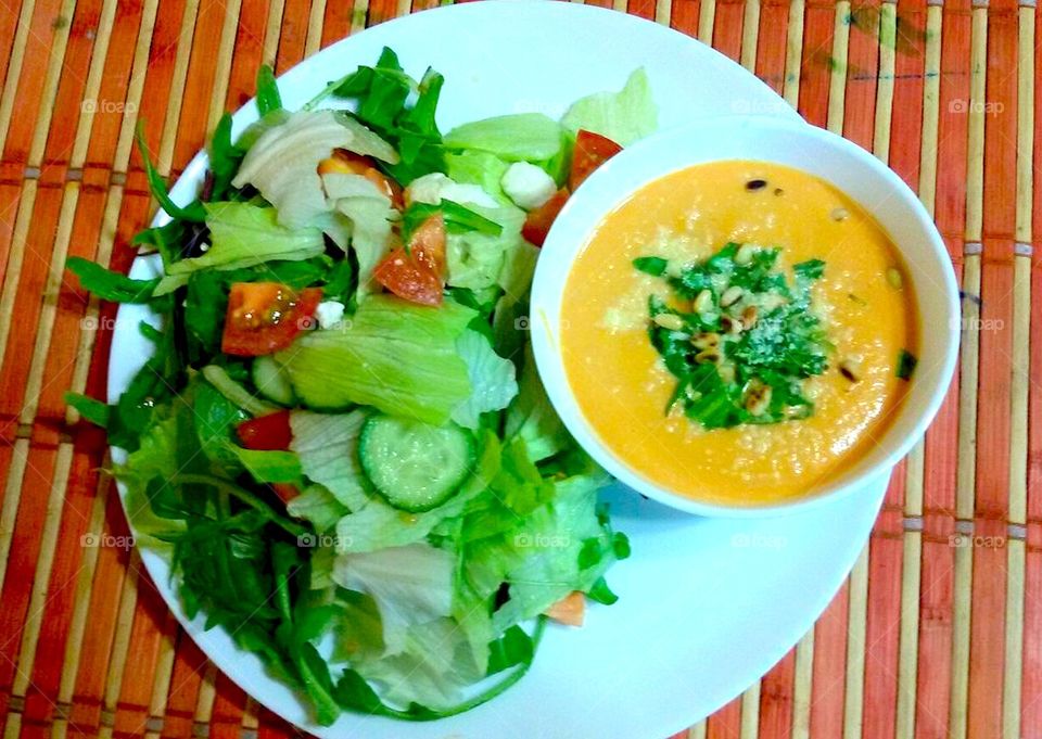 cream soup with salad 