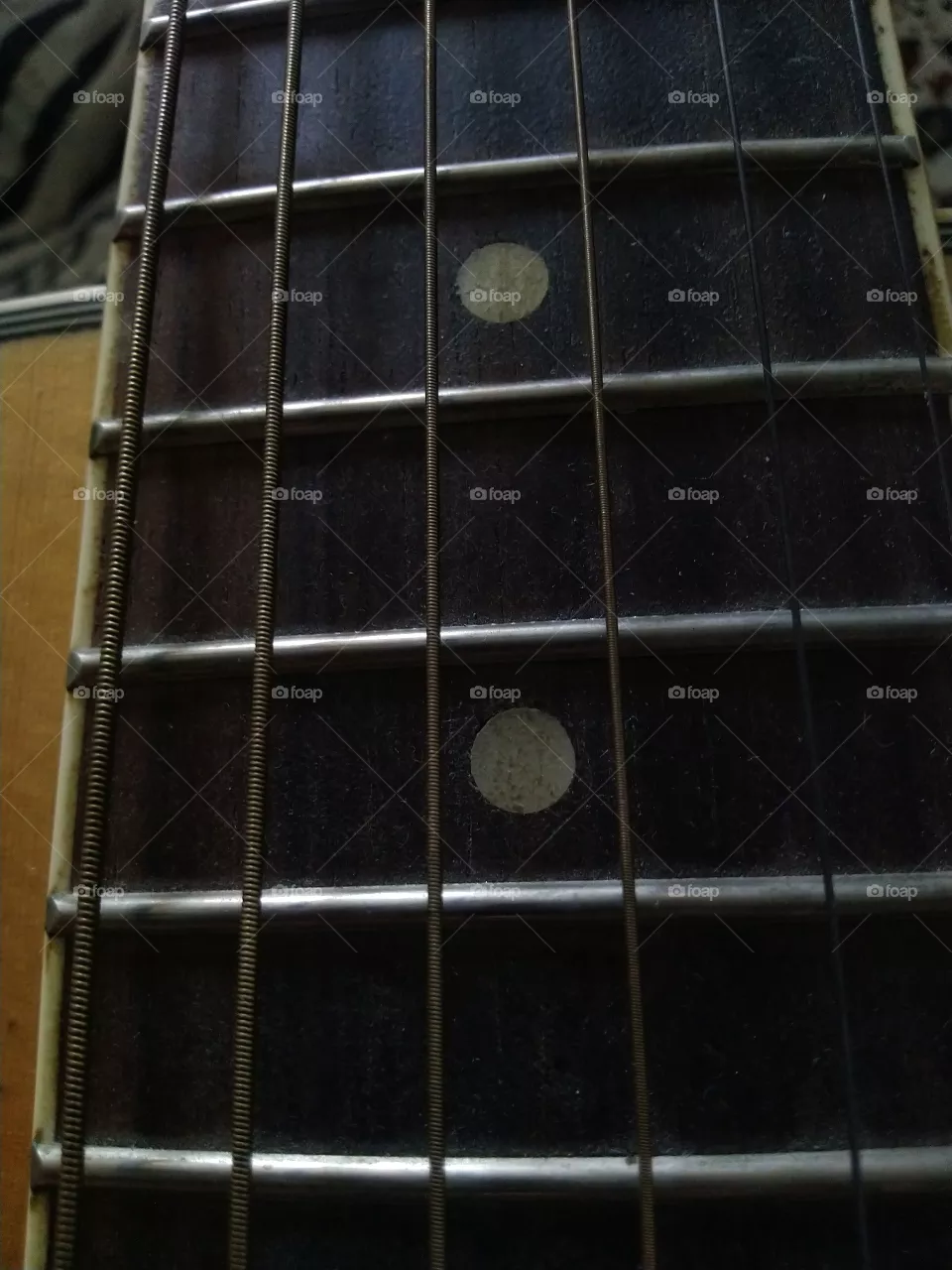 acoustic guitar neck