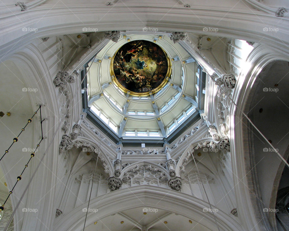 Cathedral circular ceiling